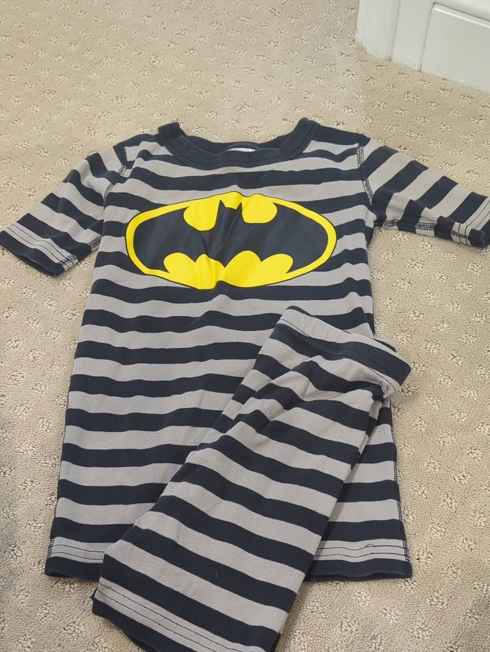 Hanna Andersson Gray and Navy Striped Batman Pajama Set with Yellow Logo